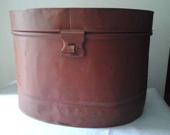 1850s Antique Metal Travelling Hat Box - Country Décor - Farmhouse Décor