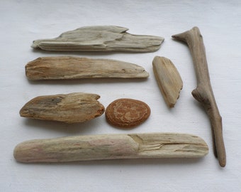 Driftwood, small driftwood, driftwood to paint, ideal for keychains, ethnic jewelry etc ...