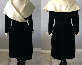 Vintage Victor Costa for Saks Fifth Avenue Velvet 1980's/90's Formal Dress