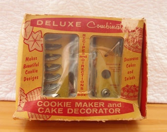 VINTAGE COOKIE MAKER & Cake Decorator