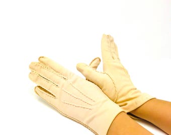 Vintage Ladies Gloves - Pink Gloves - Dress Gloves - Small Gloves