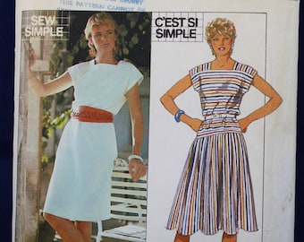 Sewing Pattern for a Woman's Dress in Size 14 - Style 3895