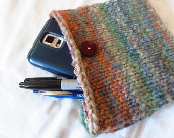 Right 'Round Clutch - Handspun, handknit pouch