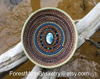 Pine needle basket