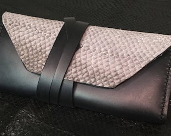 Fiskur leather clutch purse