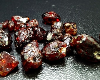 110.60 Natural & Unheated Red Brown Chondrodite Rough Stone Lot