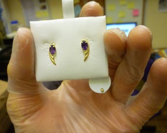 X10 Vintage 14K Yellow Gold and Amethyst Post Earrings.