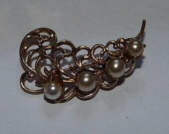 Victorian Pearl Brooch gold tone faux pearls