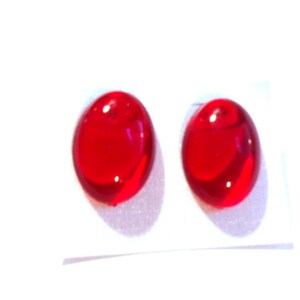 VINTAGE Earring Lucite Earrings Red Oval Earrings Transparent Stud Earrings 1.25 inch Red Earrings