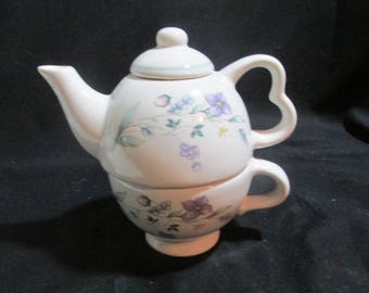 Single serve teapot and cup Pfatlzgraff China with lavender flowers on white background