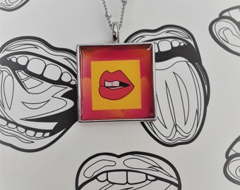 21mm Square Lips necklace
