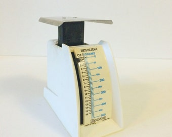 Small Vintage Diet Scale