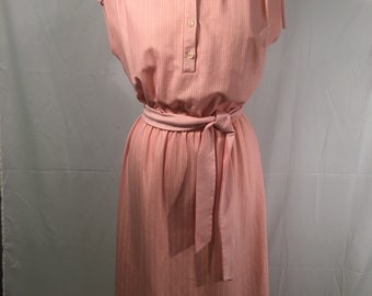 Vintage Peach Forever Young Knit Belted Shift Dress (Sm)