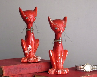 MCM - vintage home decor - quirky animals - Cats - 2 salt and pepper shakers - cat lover