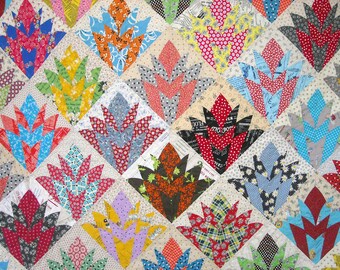 Queen Size Quilt - 96 x 96 - Cleopatra's Fan Quilt - Vintage 30s Look - Reproduction Feed Sack Prints