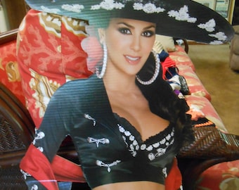 Cardboard Sign-Beautiful MEXICAN Woman