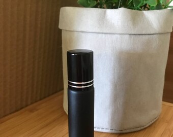 10ml Black Glass Roller Bottle