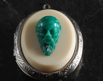 Vintage Silver Plated Perfume Locket Fu Manchu Off White Green Glass Cabochon