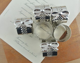 Vintage Bow Napkin Rings, Silver Metal Napkin Rings, Set of 6, Metal Serviette Holders, Bow Napkin Holders