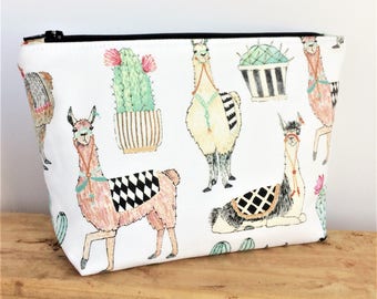 LLAMA BAG - Llama Gifts - Llama Makeup Bag - Alpaca - Llama Zipper Pouch - Best Friend Gift - Cosmetic Zip Pouch - Cute Pencil Pouch