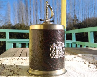 Vintage - cigarette dispenser