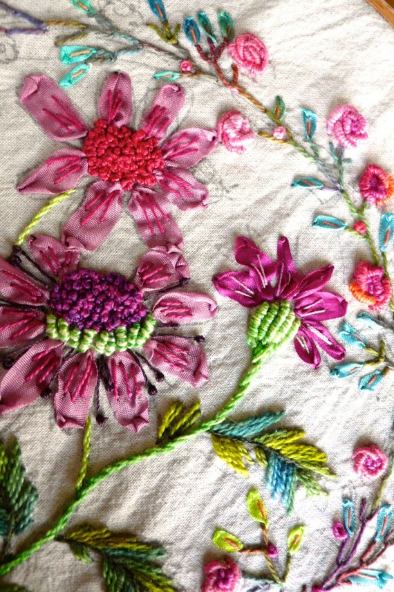 4 Flowers embroidery pattern