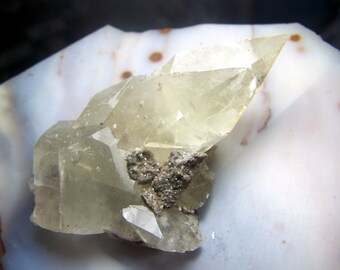 Elmwood Mine Calcite crystal cluster specimen - twinned point double terminated - USA Mineral Tennessee - gemmy pocket golden yellow clear