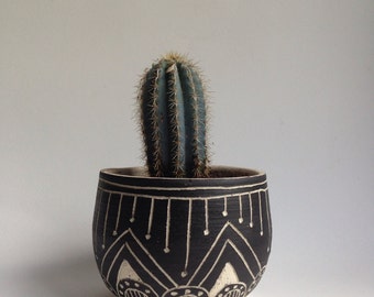 T U S C O N || tribal stoneware planter