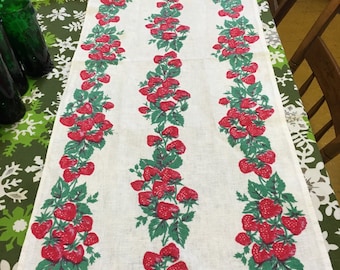 vintage Strawberries Kitchen Towel 1950s 1 yard 36 inches