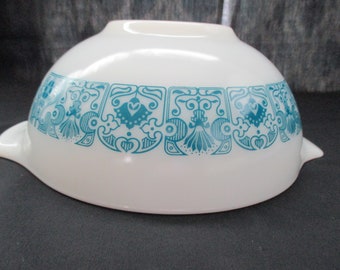 Vintage, Pyrex Horizon Blue, #443, Cinderella Mixing Bowl, 2 1/2 Quart. 1969 to 1972