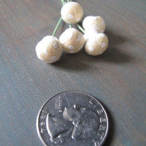 Cotton Batting Tan Mushrooms on a Wire from Germany by cheswickcompany