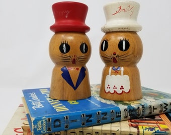 Hard to Find Vintage 1950s Mr. and Mrs. Cat Salty and Peppy Wooden Salt and Pepper Shakers- Japan