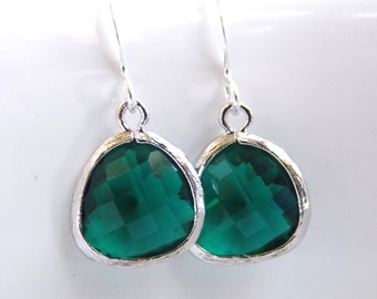 Green Earrings, Silver Earrings, Emerald Green, Petite, Bridesmaid Earrings, Bridal Earrings Jewelry, Bridesmaid Gifts