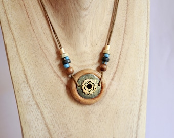 Necklace wooden platform bronze ring