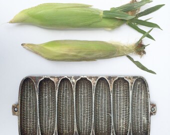 Vintage Baking Mold // cast metal cornbread pan / farmhouse kitchen and house decor / rustic style baking mold / home cooking supplies