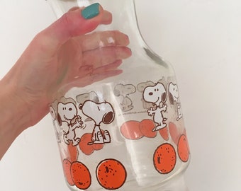 SNOOPY Juice Carafe 1960s Peanuts Glass Container with Lid