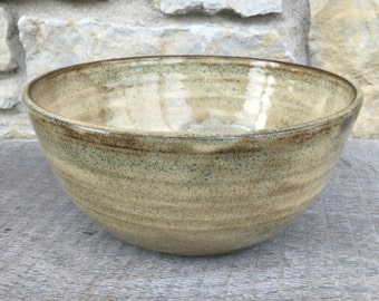Stoneware Pottery Serving or Mixing Bowl