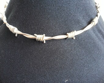 Barbed wire choker in sterling silver