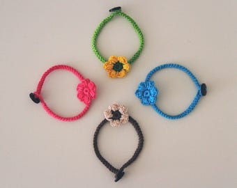 Cute flower bracelet