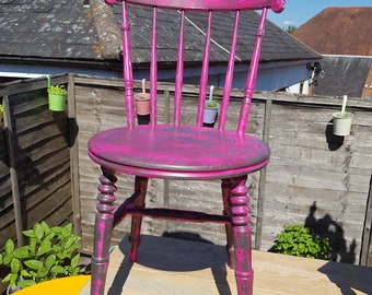 Distressed fuscia kitchen chair