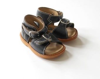 French Vintage 70's / baby sandal shoes / navy blue leather / New old stock / size EU 18 / US 2,5/ UK 2