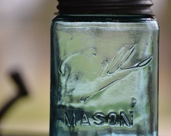 Faint Embossing 1896-1910 Error Ball Mason Jar Pint 3 L Loop Shoulder Seal with Zinc Lid