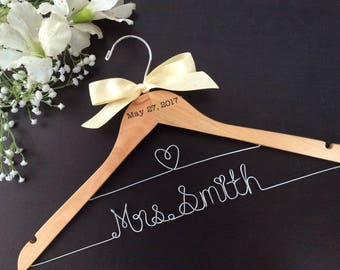CUSTOM Wedding Hanger with date, Bridal shower gifts, Bridal Hanger,Personalized Hanger,Bridesmaid Hangers,Custom Made Hanger,Mrs Hanger