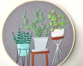 Embroidery Hoop Art "Lexx"