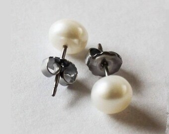 Niobium or Titanium Pearl stud earrings, 7mm White fresh water pearl stud earrings, Hypoallergenic, Pure Titanium earrings, sensitive ears