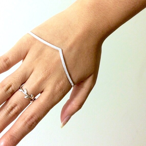 Arched V Palm Cuff Palm Bracelet Palmlet Palm Ring Handlet