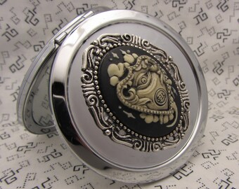 Compact Mirror Victorian Gothic Spirit Board Planchette Spirit Medium Comes With Protective Pouch