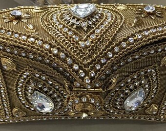 H4103 'Cleopatra' Gold, Silver and Black metal luxury clutch