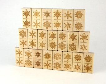 Snowflakes Dominoes 21 pc Maple Blocks