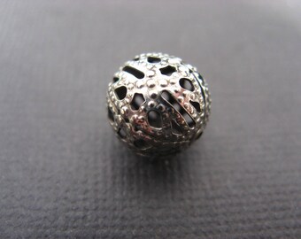 6 antique silver filigree round beads 12 mm